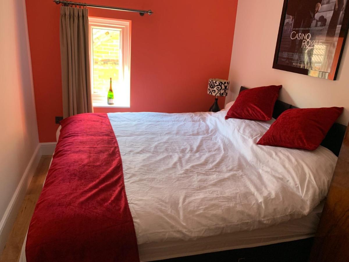 Southsea Royale James Bond 3 Bed Cool Penthouse, Seafront Parking Portsmouth Exterior foto
