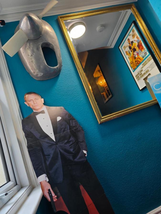 Southsea Royale James Bond 3 Bed Cool Penthouse, Seafront Parking Portsmouth Exterior foto