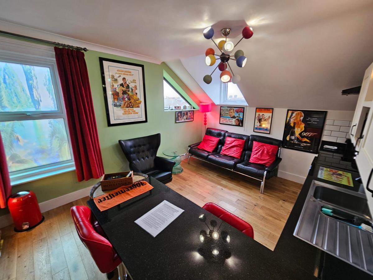 Southsea Royale James Bond 3 Bed Cool Penthouse, Seafront Parking Portsmouth Exterior foto